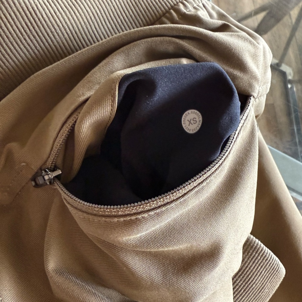 Men's Tan  lululemon Jogger Pants‎ - Picture 6 of 7